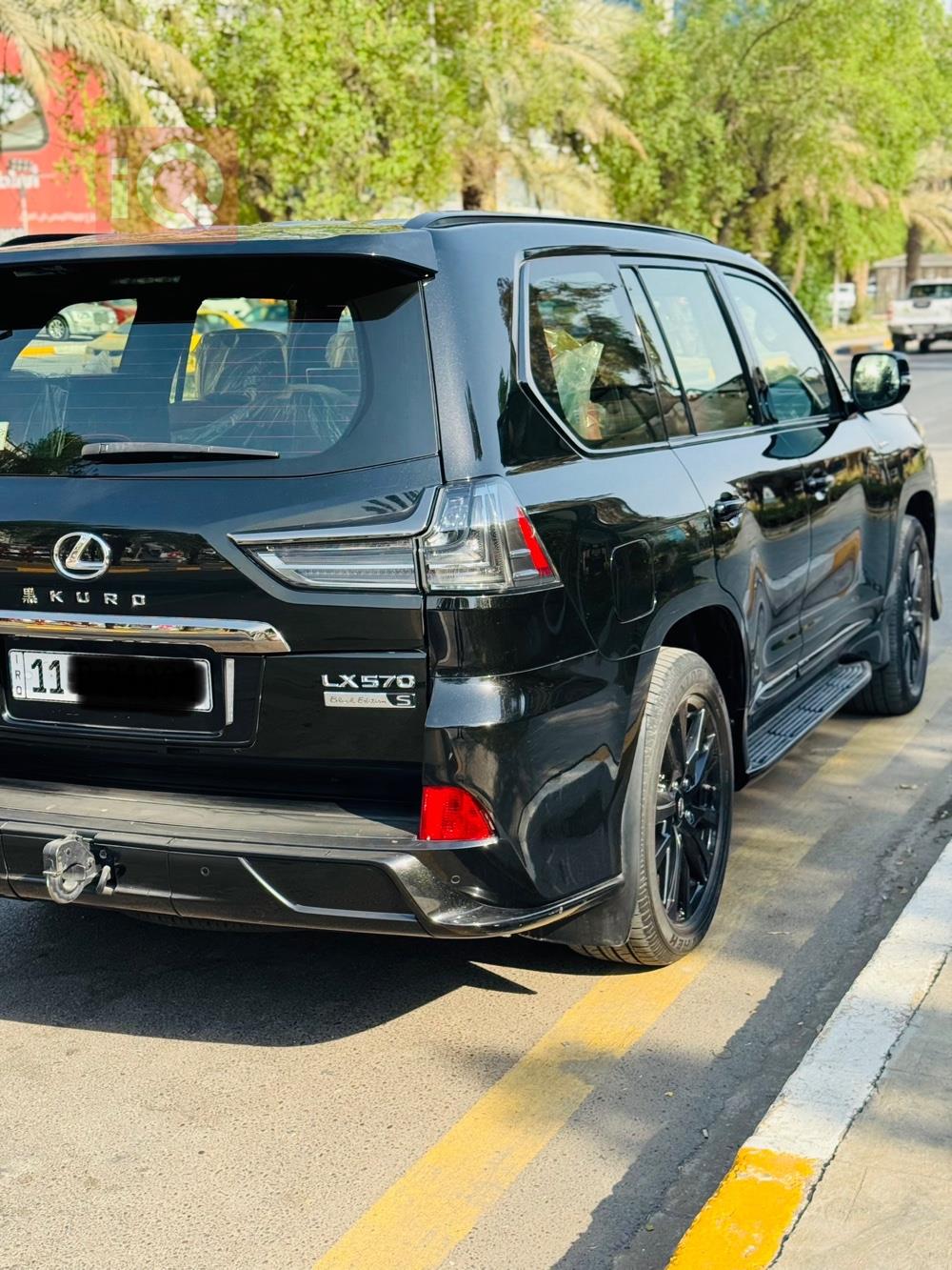 Lexus LX